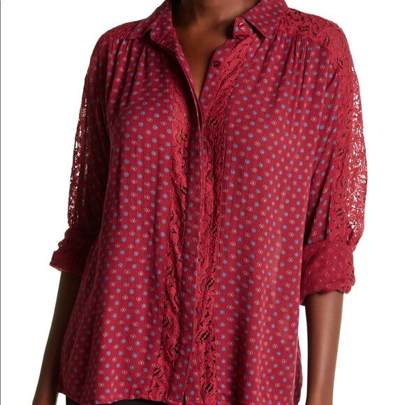 Kut from the Kloth Tops - KUT from the Kloth Womens Top Size S Natalie Lace Trim Print Button Front